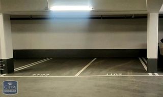  Parking / Garage � louer 