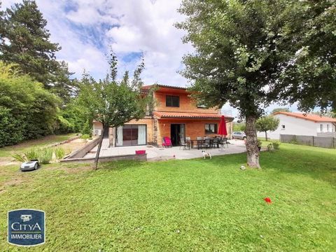   Location Maison Maison - 6 pi�ce(s) - 199 m�