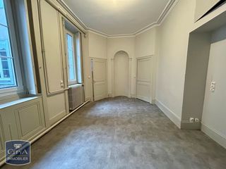  Appartement � louer 4 pi�ces 123 m�