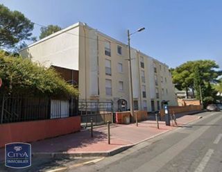  Parking / Garage � louer 