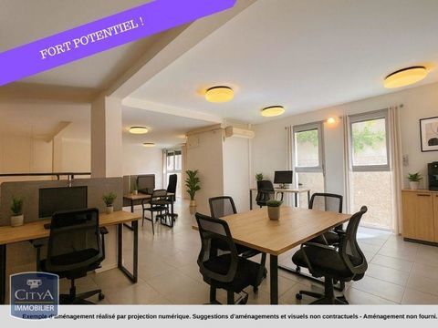 A louer en centre-ville d'Avignon. Id&eacute;alement situ&eacute; e... 1800 84000 Avignon