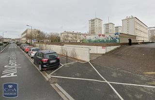  Parking / Garage � louer 