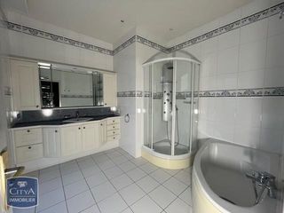  Appartement � louer 5 pi�ces 161 m�