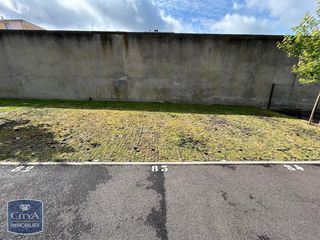  Parking / Garage � louer 