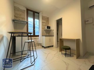  Appartement � louer 1 pi�ce 12 m� Avignon