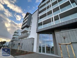  Parking / Garage � louer 