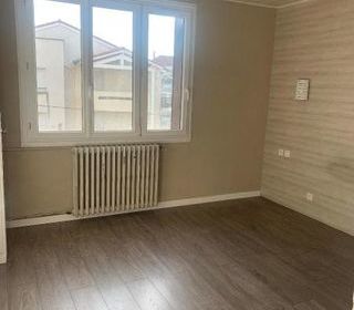  Appartement � louer 3 pi�ces 87 m�