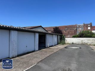  Parking / Garage � louer 