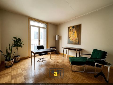 AUBENAS CENTRE VILLE, place de la Paix Au deuxi&egrave;me et... 1200 07200 Aubenas