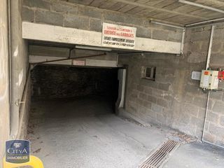  Parking / Garage � louer 