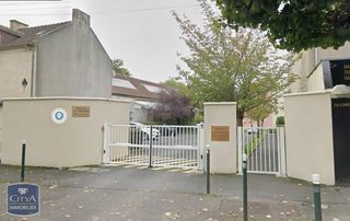  Parking / Garage � louer 