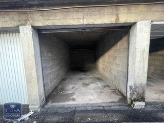  Parking / Garage � louer 