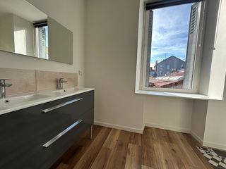  Appartement � louer 3 pi�ces 79 m�