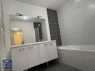  Appartement � louer 4 pi�ces 82 m�