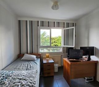  Appartement � louer 4 pi�ces 77 m�