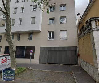  Parking / Garage � louer 