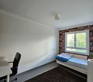  Appartement � louer 4 pi�ces 77 m�