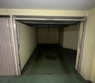  Parking / Garage � louer 