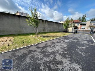  Parking / Garage � louer 