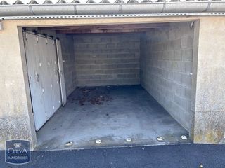  Parking / Garage � louer 