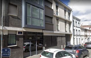  Parking / Garage � louer 