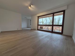  Appartement � louer 4 pi�ces 82 m�