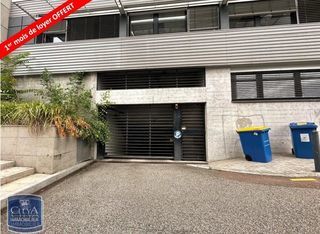  Parking / Garage � louer 