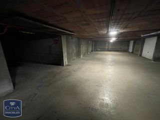  Parking / Garage � louer 