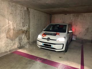  Parking / Garage � louer 