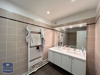  Appartement � louer 4 pi�ces 102 m�