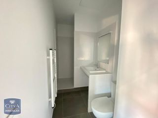  Appartement � louer 4 pi�ces 151 m�