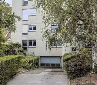  Parking / Garage � louer 