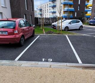  Parking / Garage � louer 