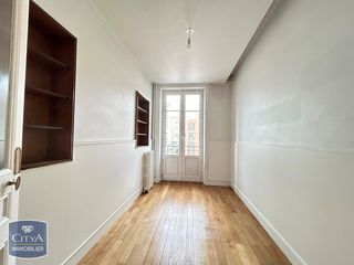  Appartement � louer 5 pi�ces 129 m�