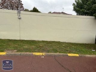  Parking / Garage � louer 