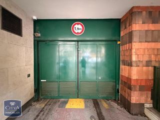  Parking / Garage � louer 
