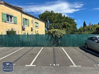  Parking / Garage � louer 