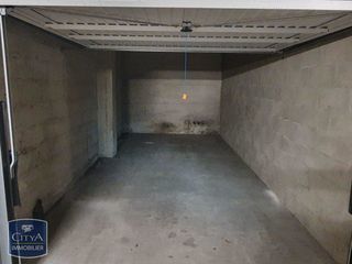 Parking / Garage � louer 