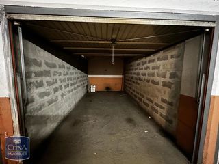  Parking / Garage � louer 