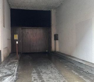  Parking / Garage � louer 