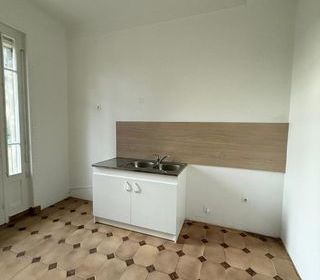  Appartement � louer 3 pi�ces 77 m�