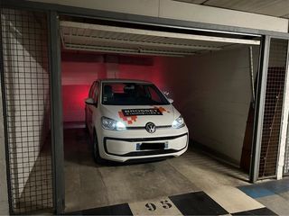  Parking / Garage � louer 
