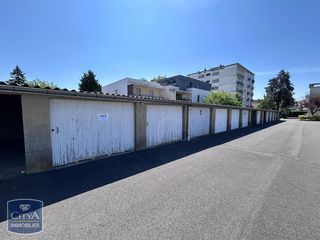  Parking / Garage � louer 