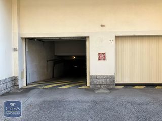  Parking / Garage � louer 