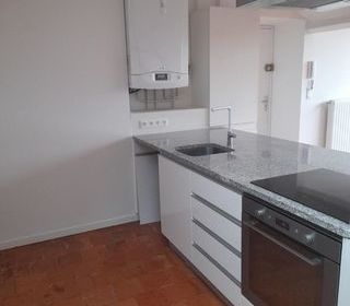  Appartement � louer 5 pi�ces 74 m�