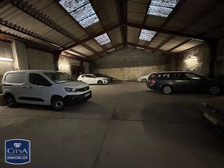  Parking / Garage � louer 