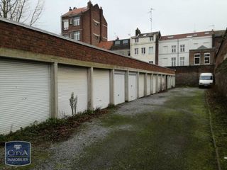  Parking / Garage � louer 