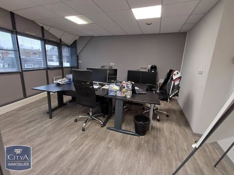 &Agrave; LOUER : Local professionnel de type Bureau T4 situ&eacute;... 1120 37000 Tours
