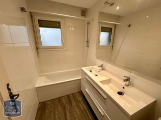  Appartement � louer 3 pi�ces 83 m�