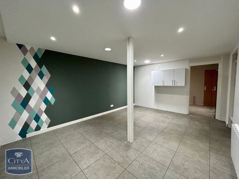 A LOUER - ROANNE - LOCAL COMMERCIAL Local commercial ... 936 42300 Roanne